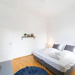 Cosy Apartament I Chic And Bright Accomodation