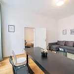Cosy Apartament I Chic And Bright Accomodation